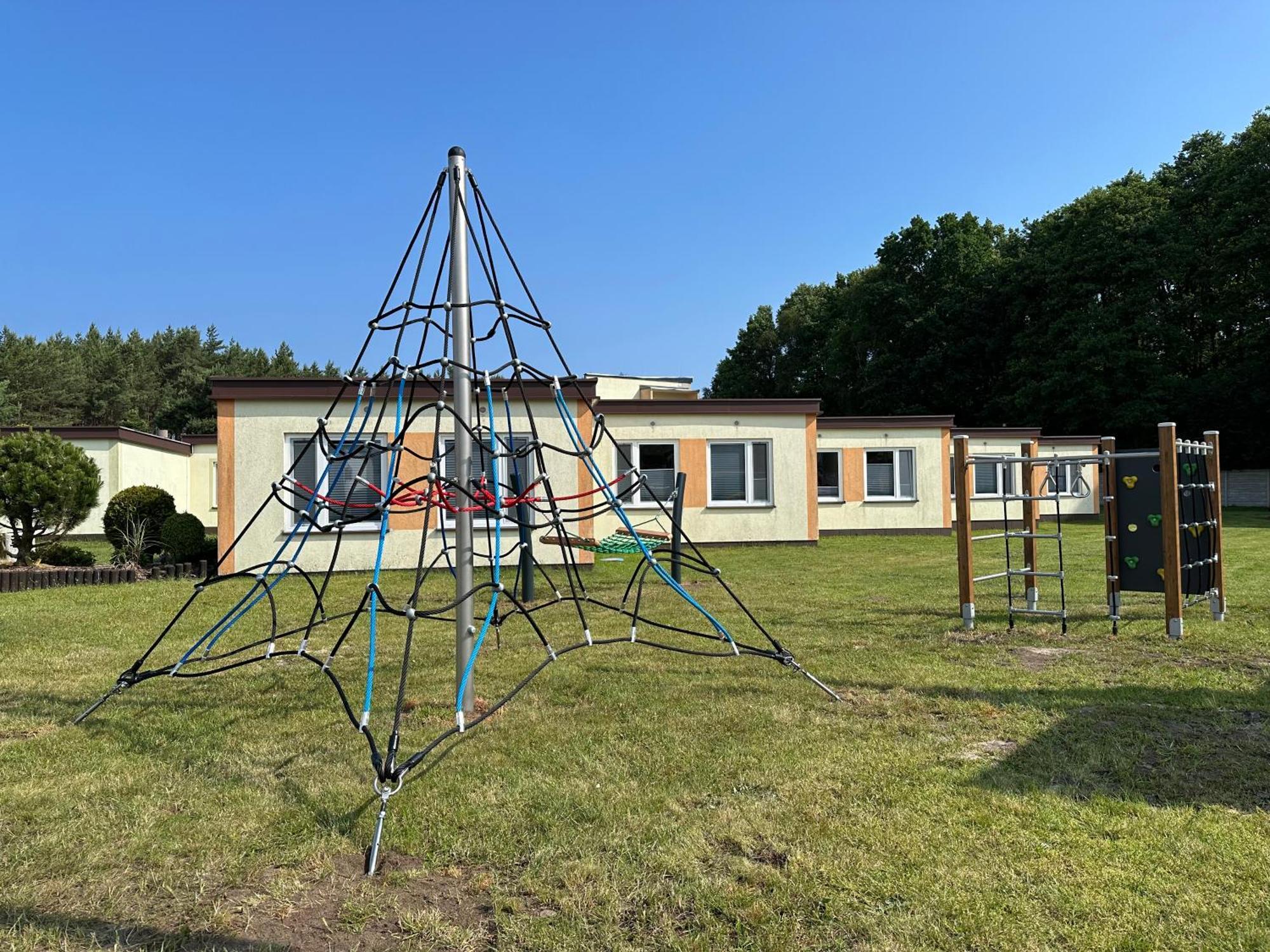 Ow Jaroszowiec Łazy Eksteriør billede